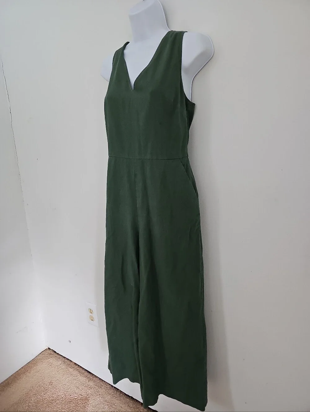 J. Crew Olive Green Sleeveless V-Neck Jumpsuit Size 4 Linen Blend Lined
